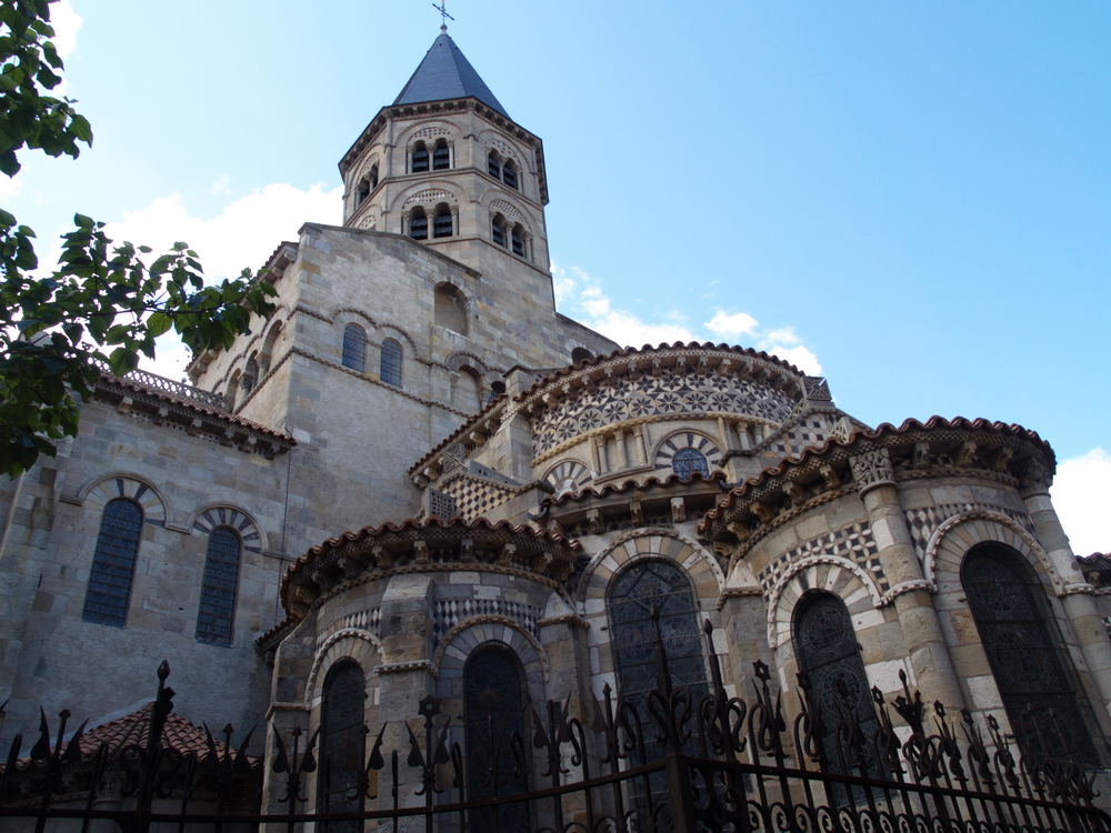Notre-Dame v Clermont-Ferrand